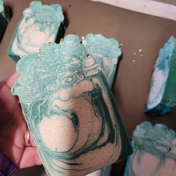 2 Handmade Spearmint heavy scented large handmade soap bars - Picture 6 of 7